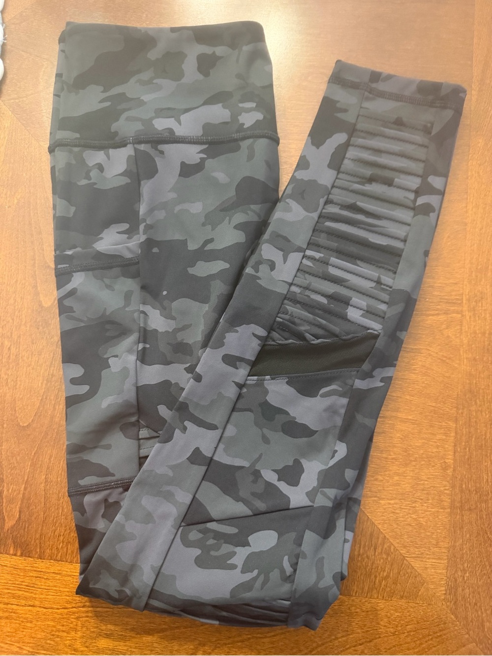 Constantly Varied Gear Camouflage Moto Leggings size Medium